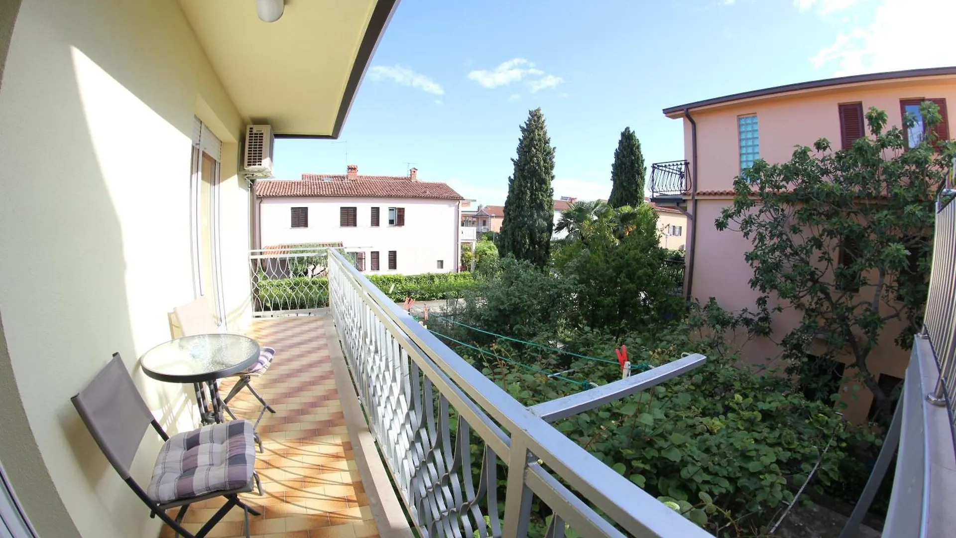 Apartments Neno Ουμάγκ
