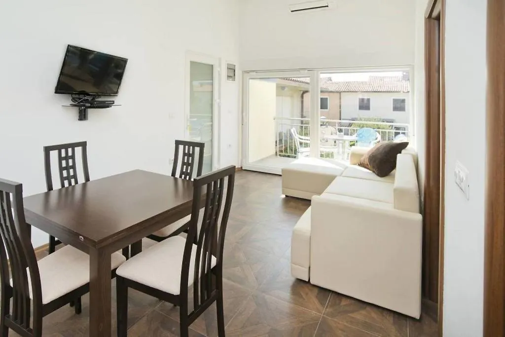 Apartments Neno Ουμάγκ
